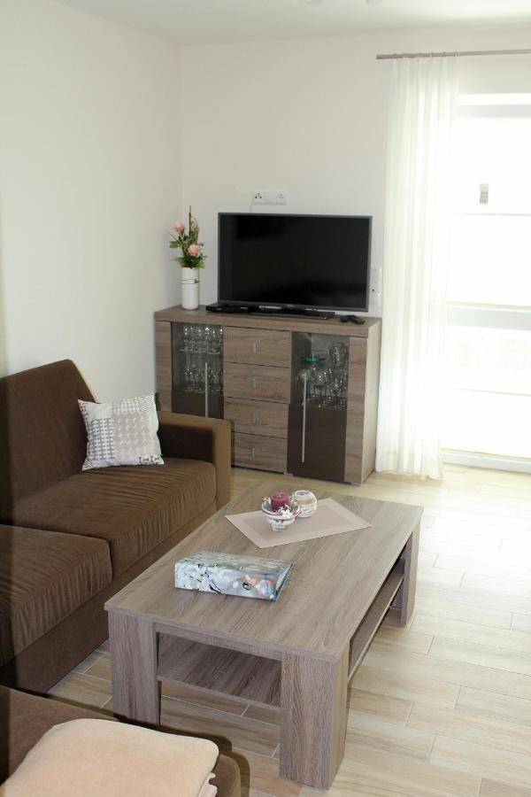 Backbord Apartment Хорумерзил Екстериор снимка